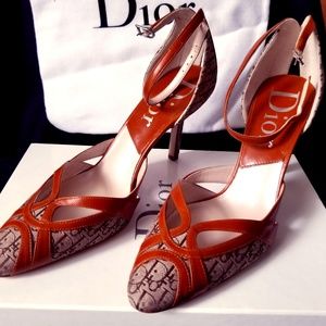 DIOR: Brand New Pair of Shoes
